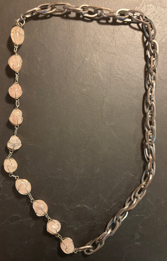 Sautoir large maille et quartz rose