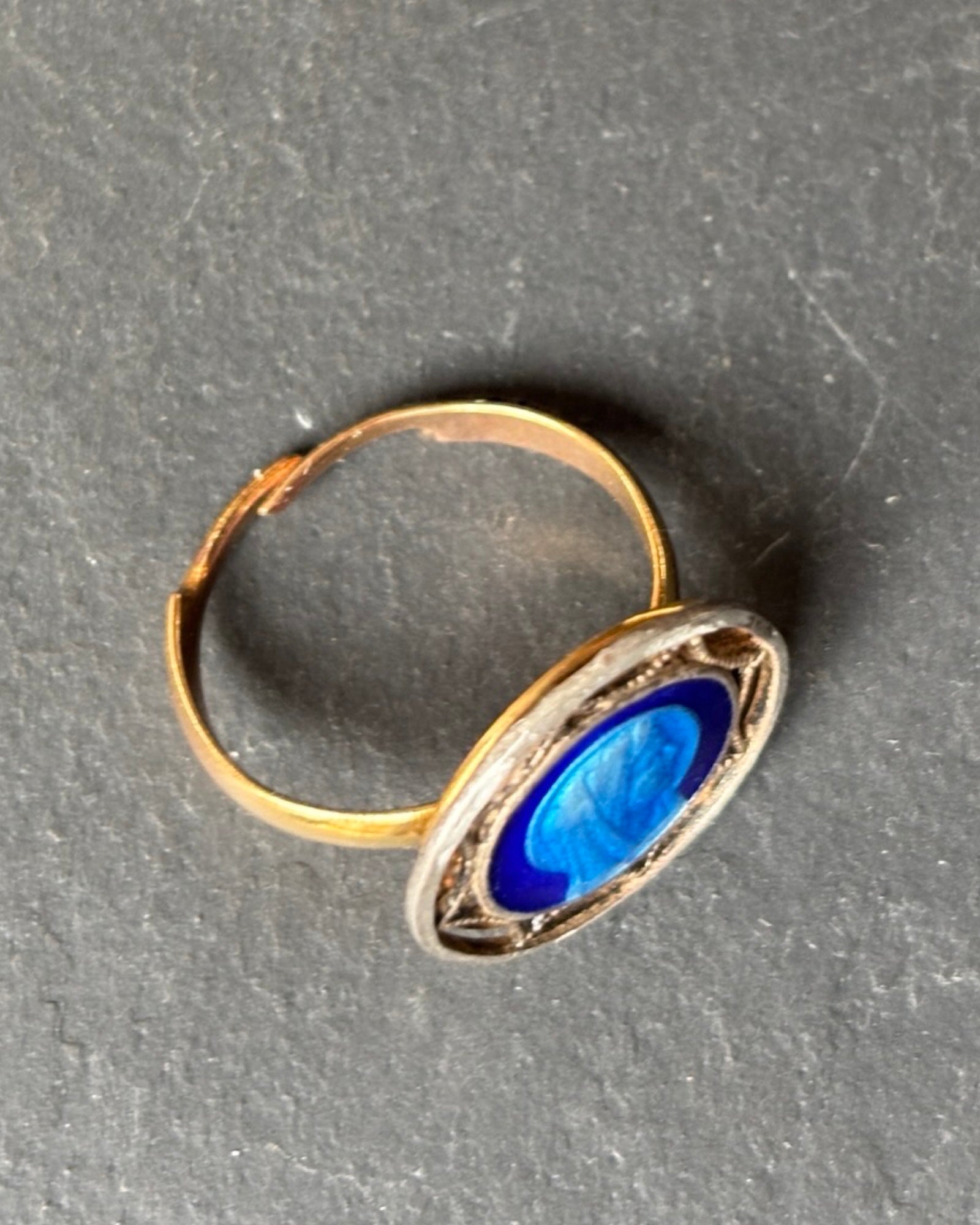 Bague Vierge au Volie émaillée - blissparis