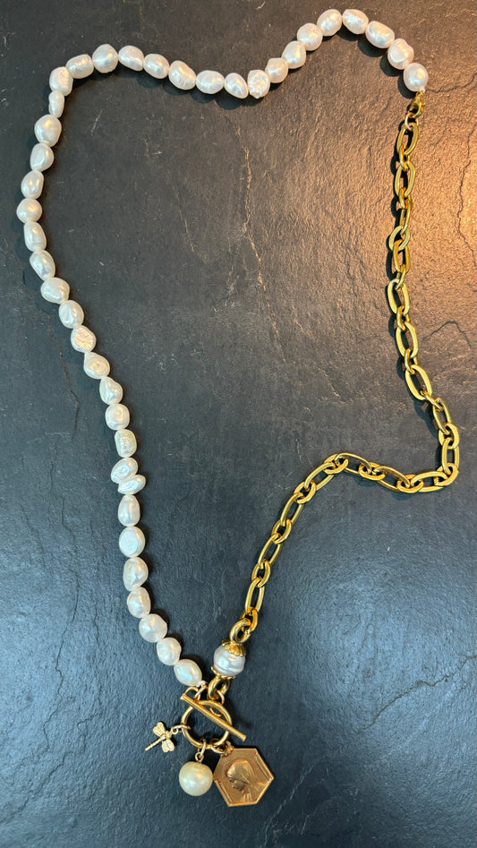 Long necklace with pearls and old medals