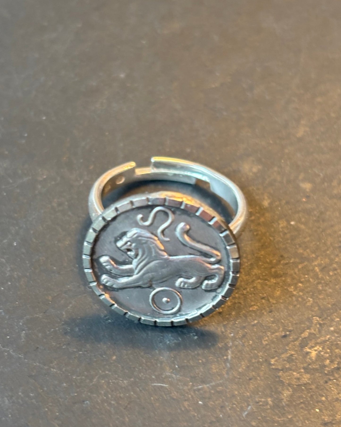 LION bague en argent - blissparis