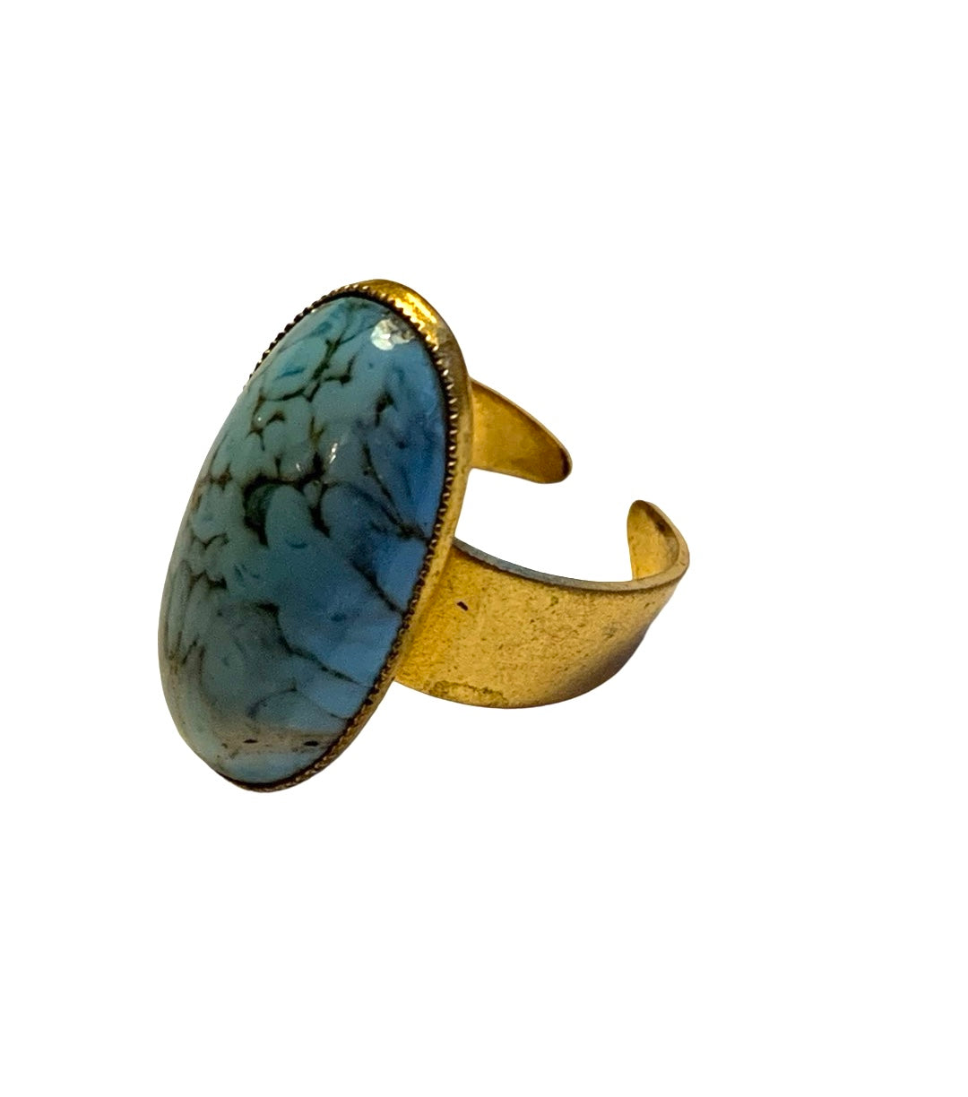 Ring with turquoise stone